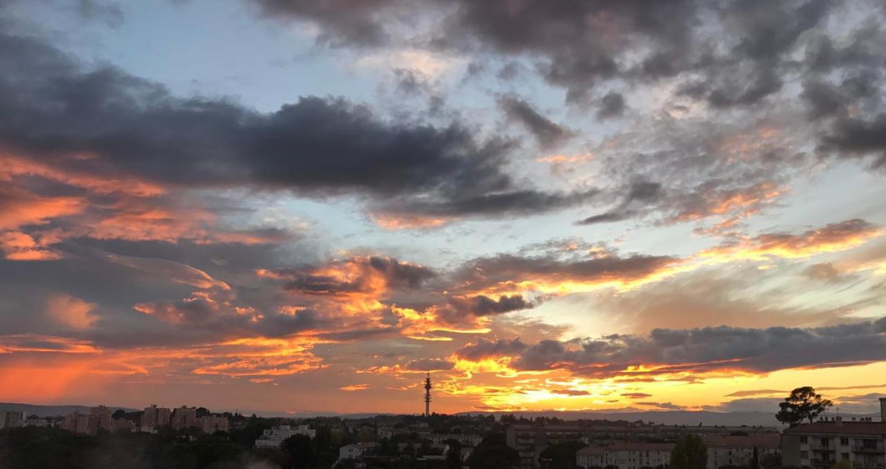 Appartement 2 Chambres, Dernier Etage, Parking Gratuit Dans Residence, Balcon & Coucher De Soleil Montpellier Exterior photo